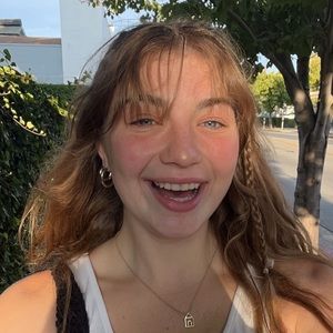 Meet your Posher, Nora